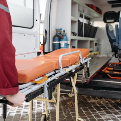 ¿Cuánto tiempo puede pasar tras un accidente de tráfico para ir al médico?